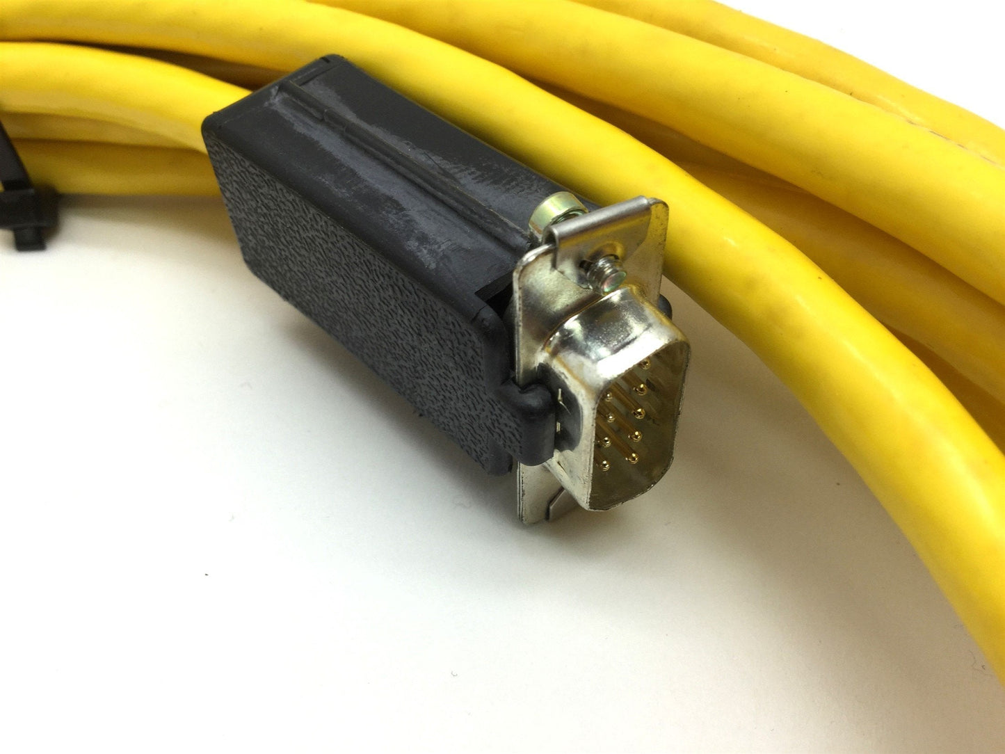 Used Parker 71-015886 Motor Feedback Cable, MS Round 18-Pin to DB9, 19' Long