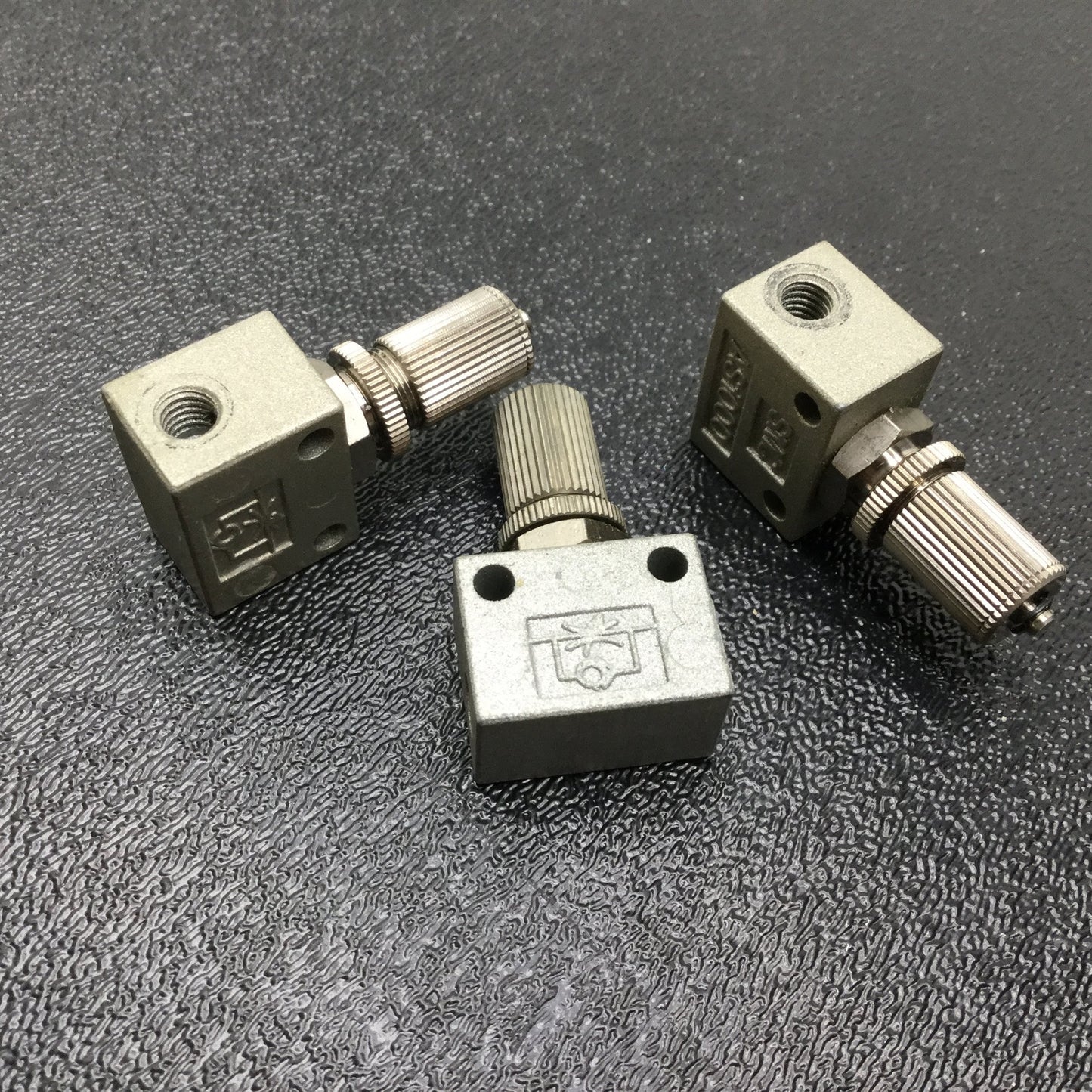 Used Lot of 3 SMC AS1000-M5 Air Speed Controller Port: M5x0.8 1MPa Max In-Line Type
