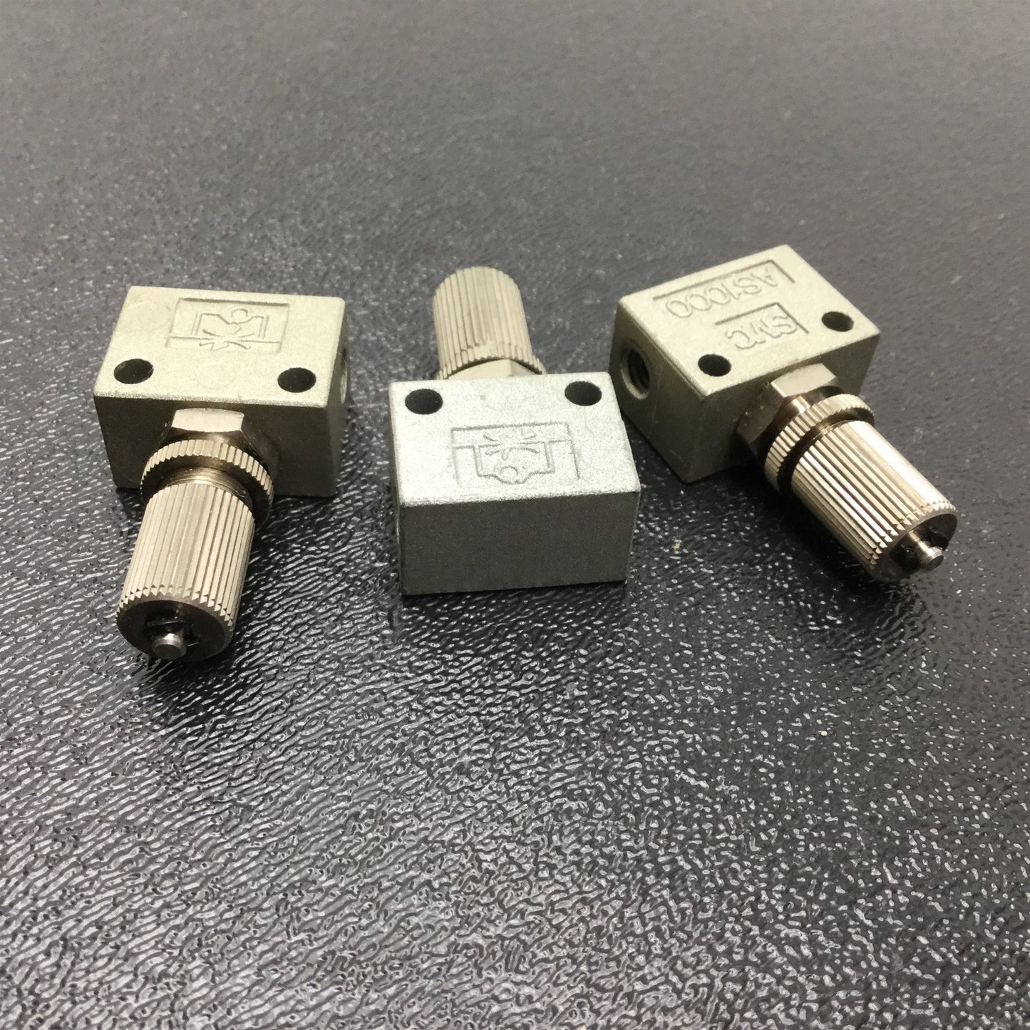 Used Lot of 3 SMC AS1000-M5 Air Speed Controller Port: M5x0.8 1MPa Max In-Line Type