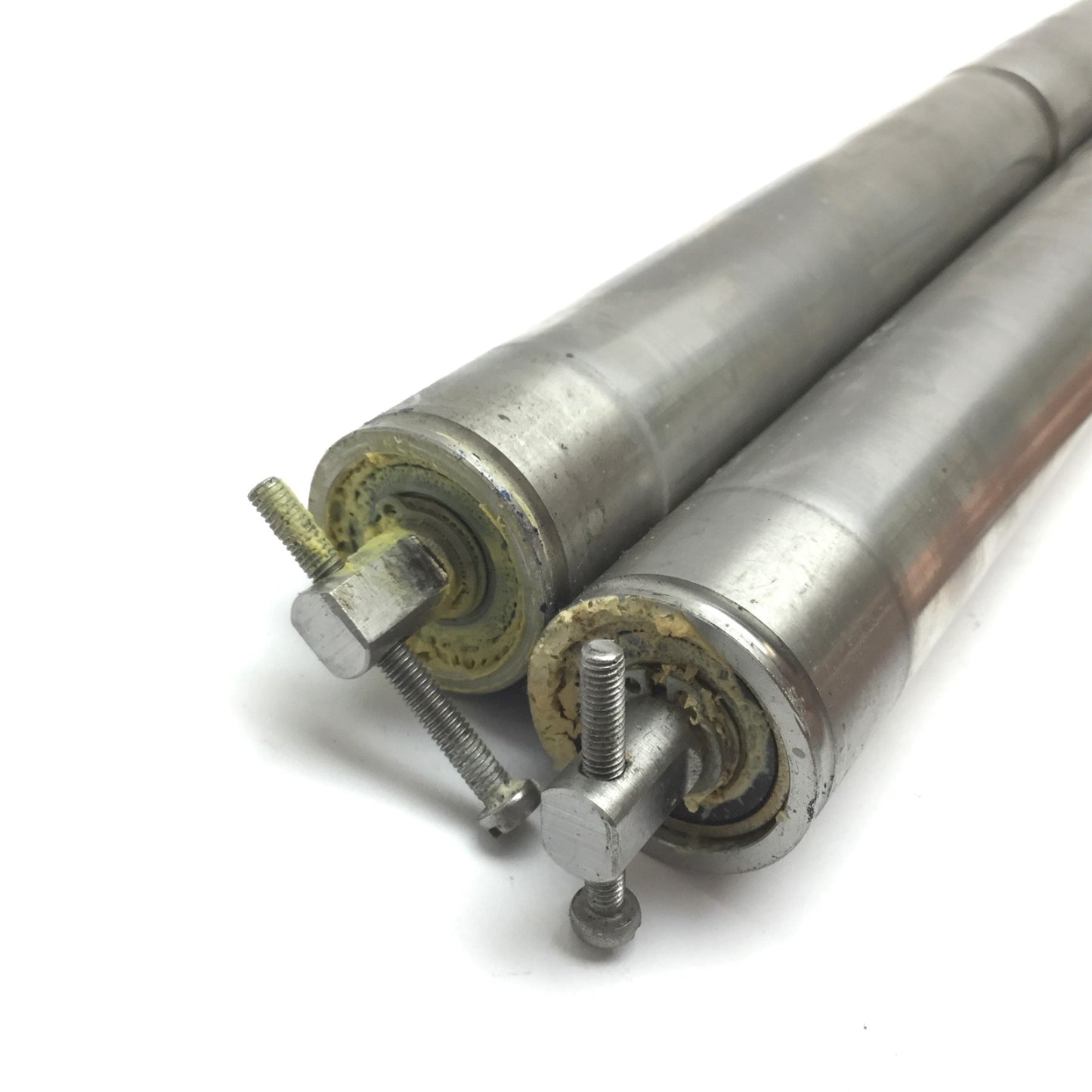 Used Lot of 2 Conveyor Roller, Roller Length: 360mm, Diameter: 31.5mm, Overall: 390mm