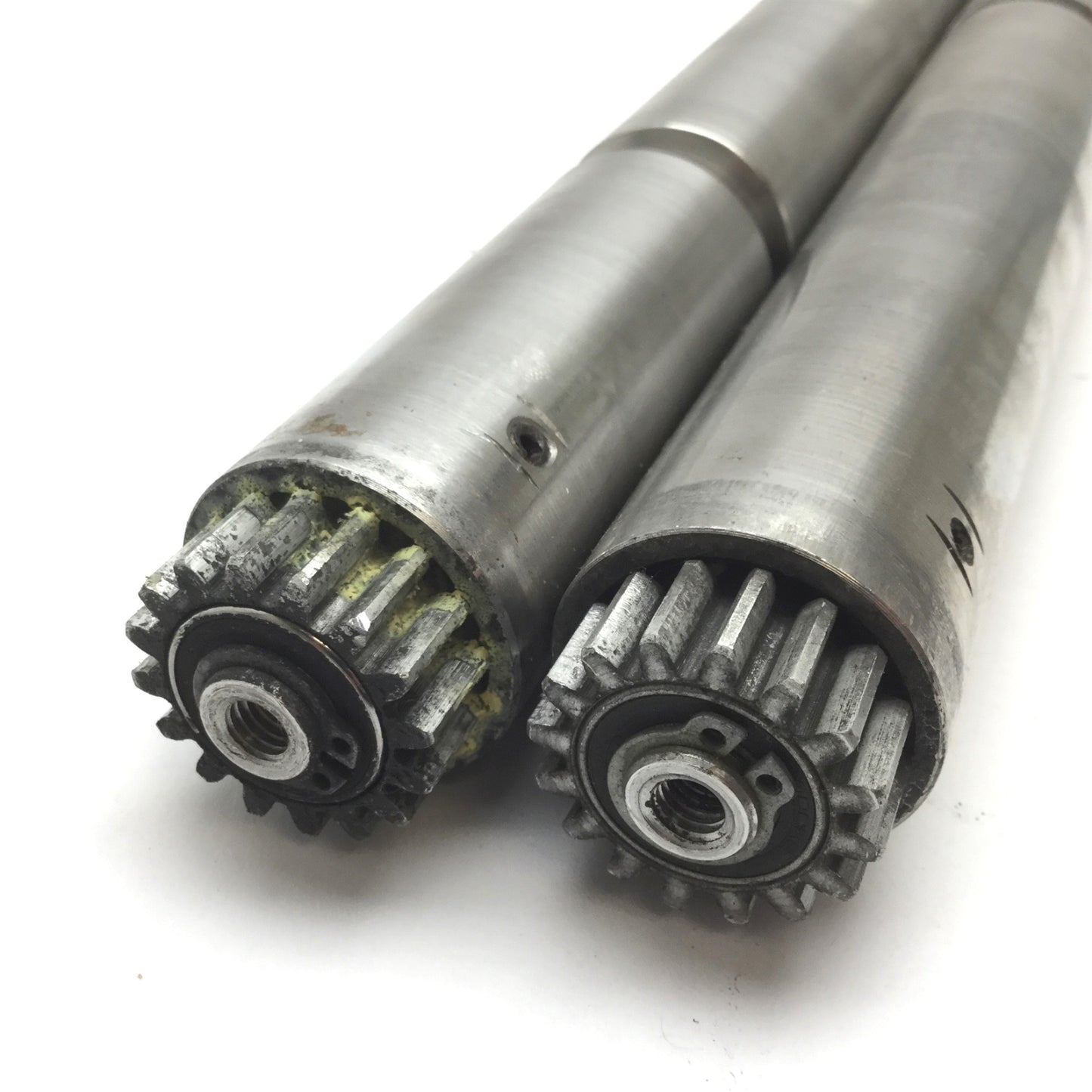 Used Lot of 2 Conveyor Roller, Roller Length: 320mm, Diameter: 31.5mm, With Gear