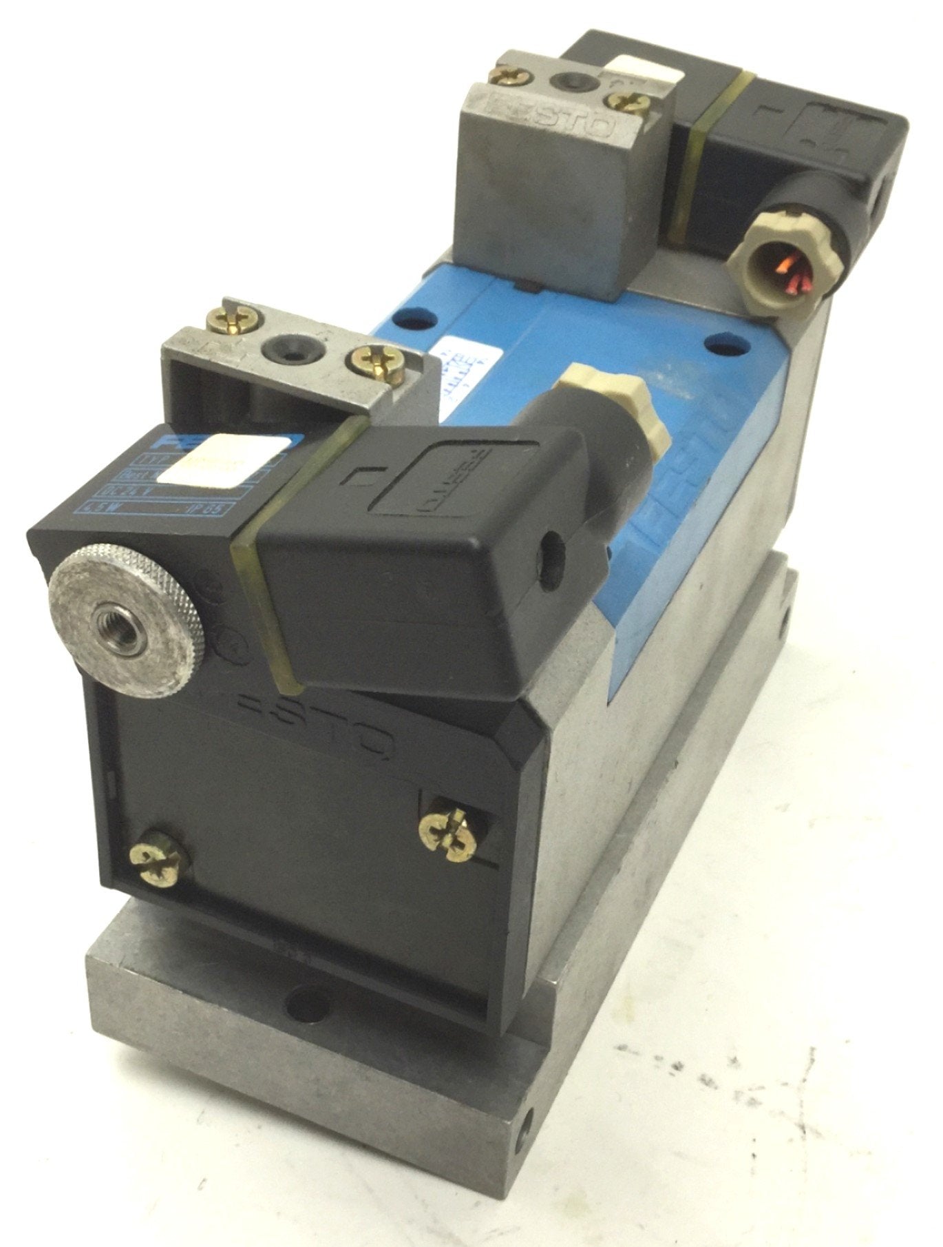 Used Festo JMFH-5/2-D-3-S C Bistable Solenoid Directional Control Valve w/24VDC Coils