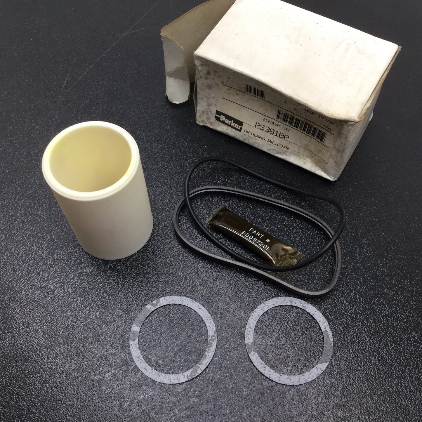 New – Open box In Box Parker PS301BP Hydraulic Filter Element Kit Particle Retention: 40mu