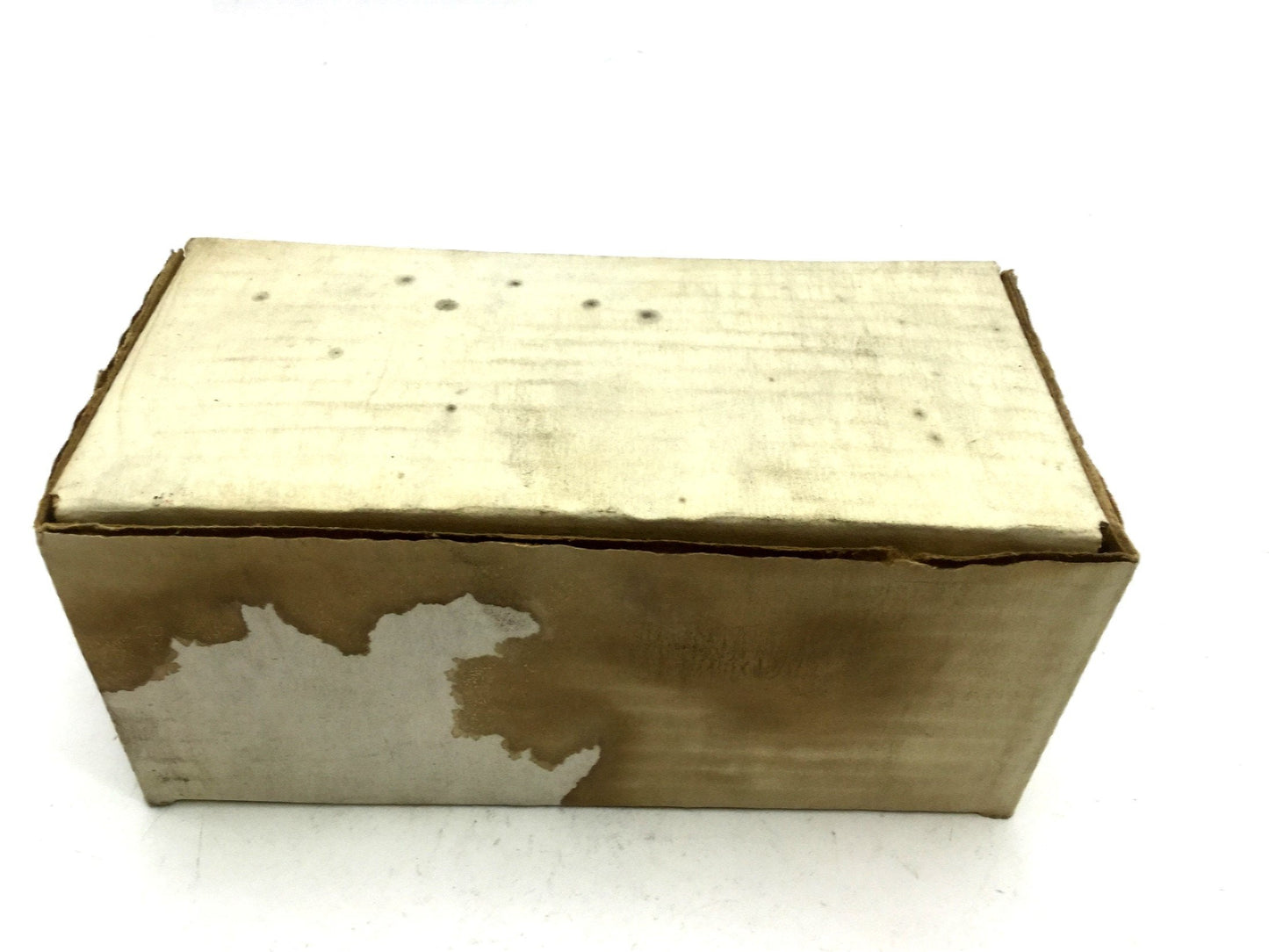 New – Open box Parker 06R113AA Pneumatic Regulator, Port 1/4" NPT, Input: 250 Psi, Out: 125 Psi