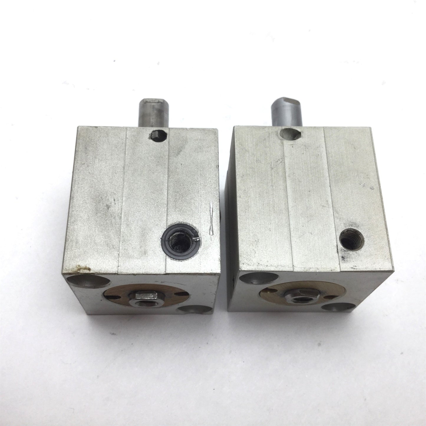 Used Lot of 2 Compact SD34X58 Pneumatic Cylinder, Bore 0.75", Stroke 0.625", 1/8" NPT