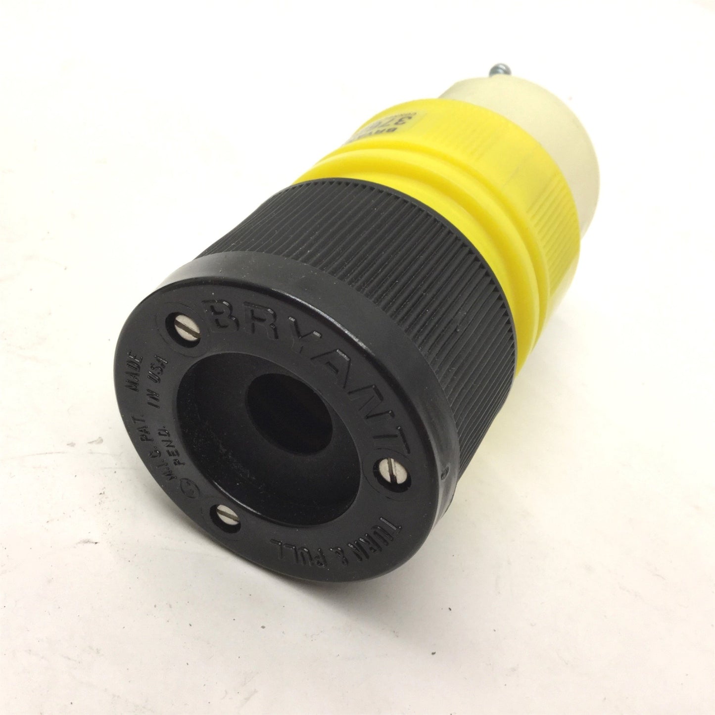 New – Open box Bryant 3762N Nylon Connector 2-Pole 3-Wire 250VDC, 600VAC, 50A, 2P/3W Grounded