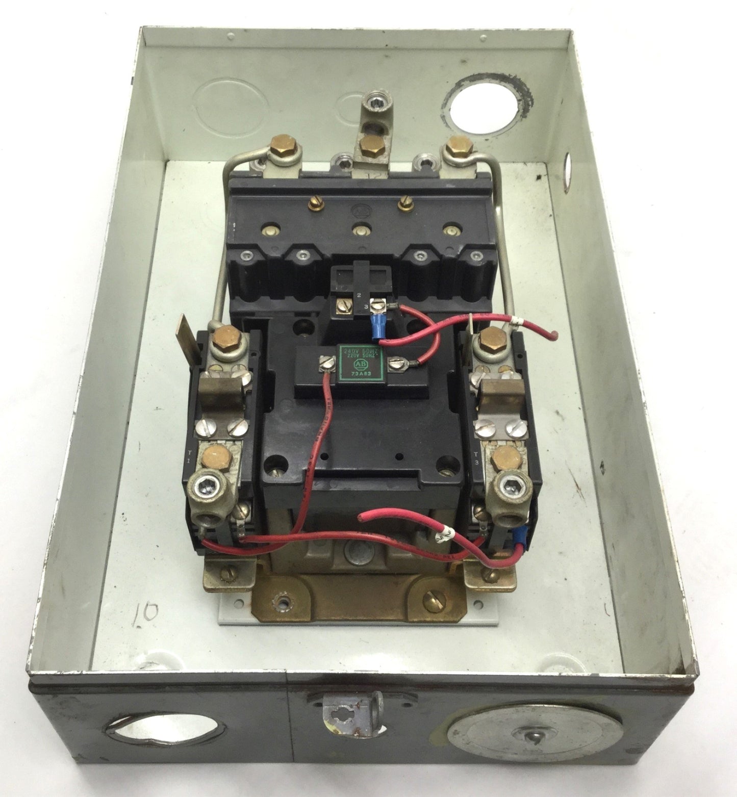 Used Allen Bradley 702L-DAD93 AC Lighting Contactor, 3-Pole, 600VAC Max, 100A Max