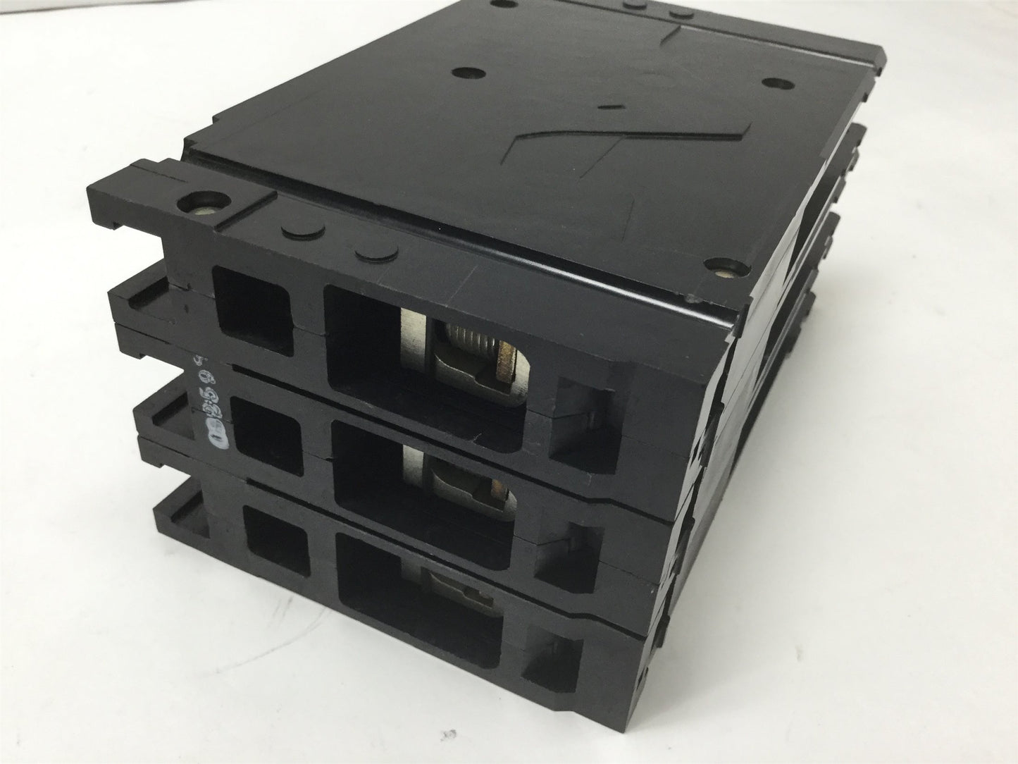 Used Siemens ED23B030 I-T-E 3-Pole Sentron Molded Case Circuit Breaker, 30A, 240VAC