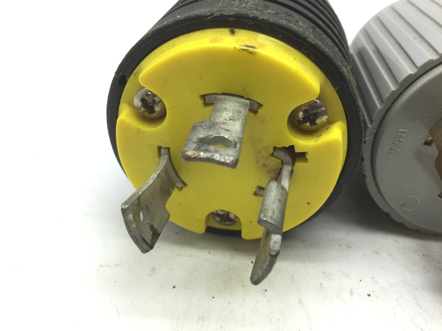 Used Lot of 3 Twist-Lock Turn & Pull Plugs Male 30A 125VAC Eagle Pass Seymour Hubbell