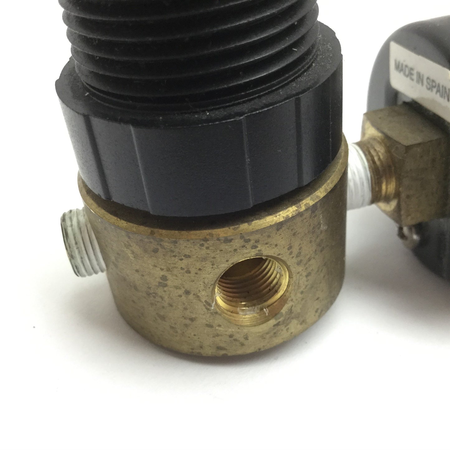 Used Schrader Bellows 5851-3040 Pneumatic Regulator, Pressure: 250psi Max, 1/8" NPT