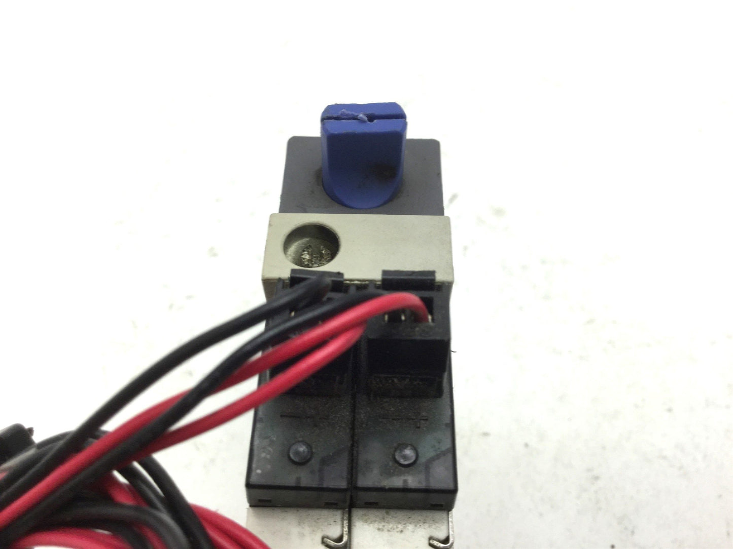 Used Parker MC2S10HS-ZM24B5N Convum Vacuum Generator V: 10-32UNF, P: 1/8" NPT