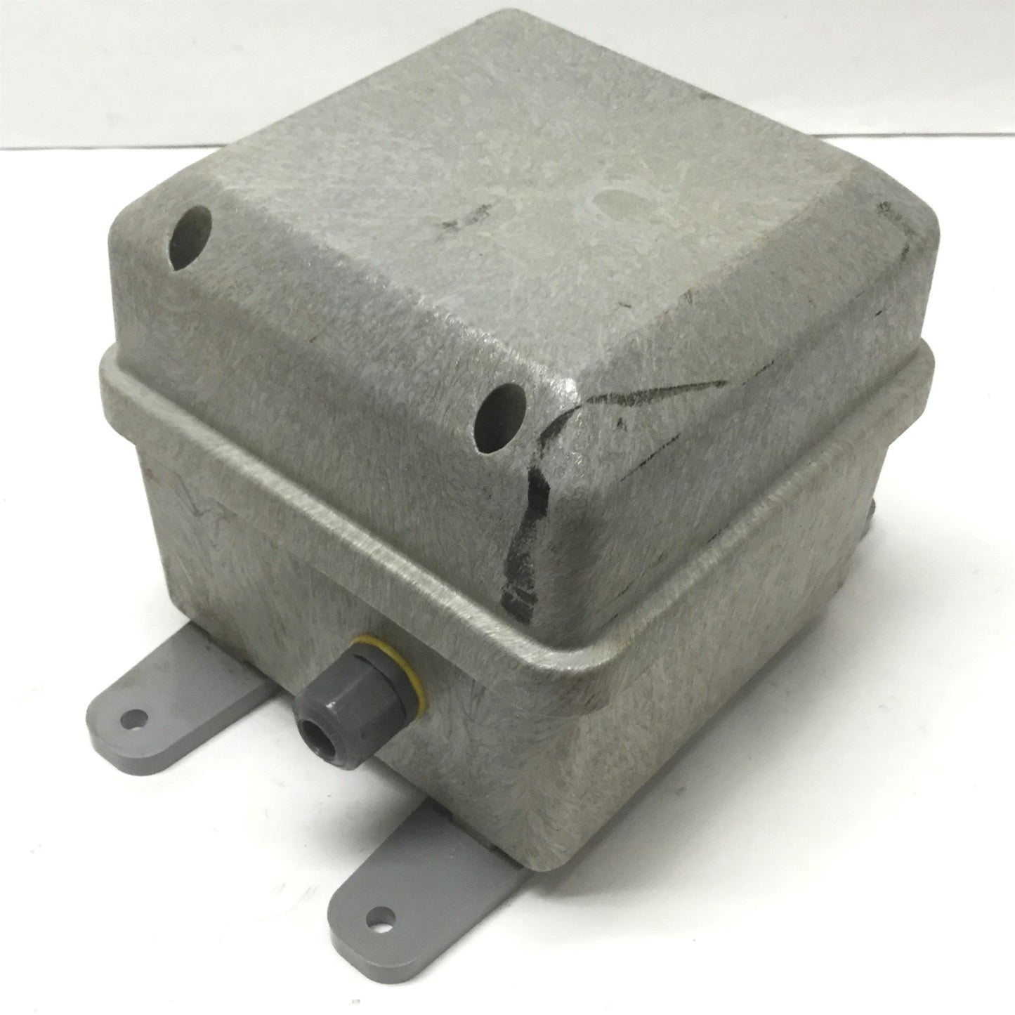 Used Carlon CS665 Circuit Safe Rain Tight JIC Enclosure Box Polycarbonate 6"x6"x5"