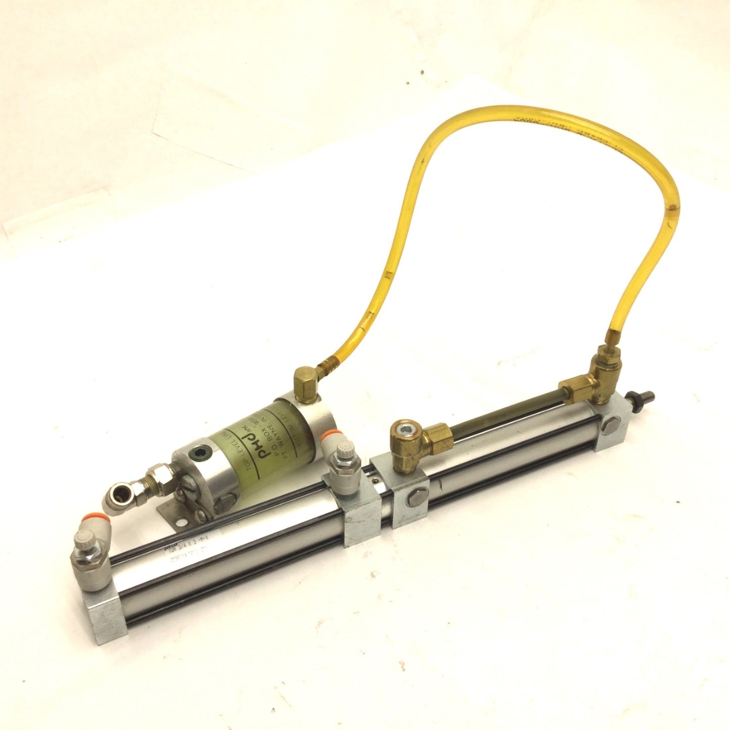 Used PHD TDR 3/4 X 3-M-X Pneumatic Cylinder, Bore: 3/4", Stroke: 3", With Reservoir