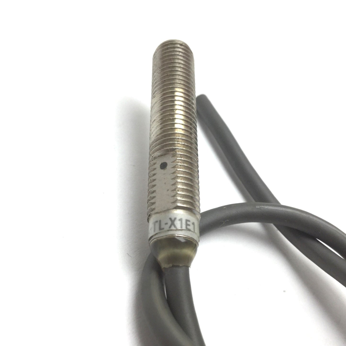 New Omron TL-X1E1 Proximity Switch, 10-40 VDC, 200mA Max, Barrel: M8 x 1.0