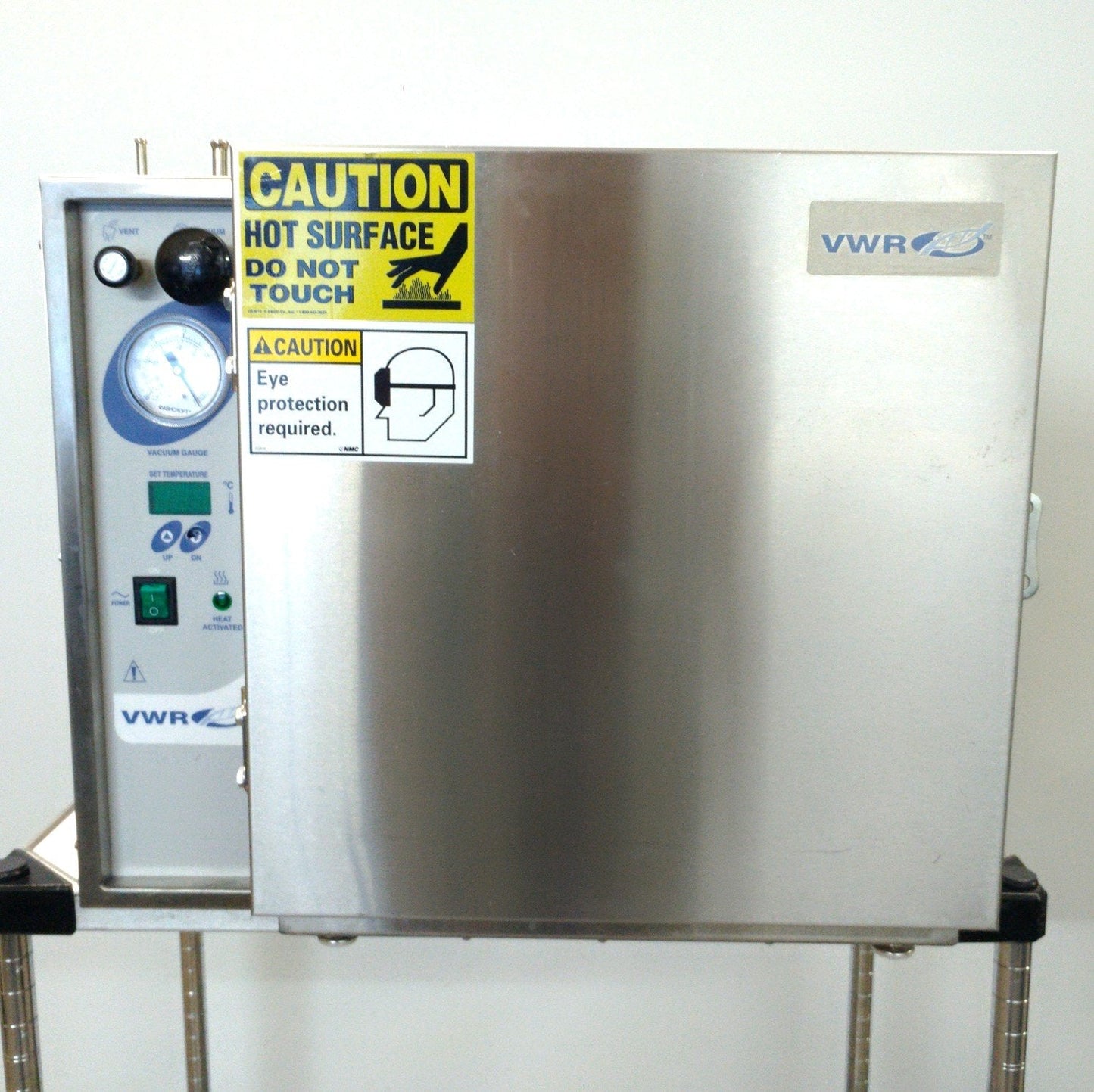 Used VWR 1430M Vacuum Oven, 50-428°F, ±6%, 20 x 12 x 12" Chamber, 120VAC