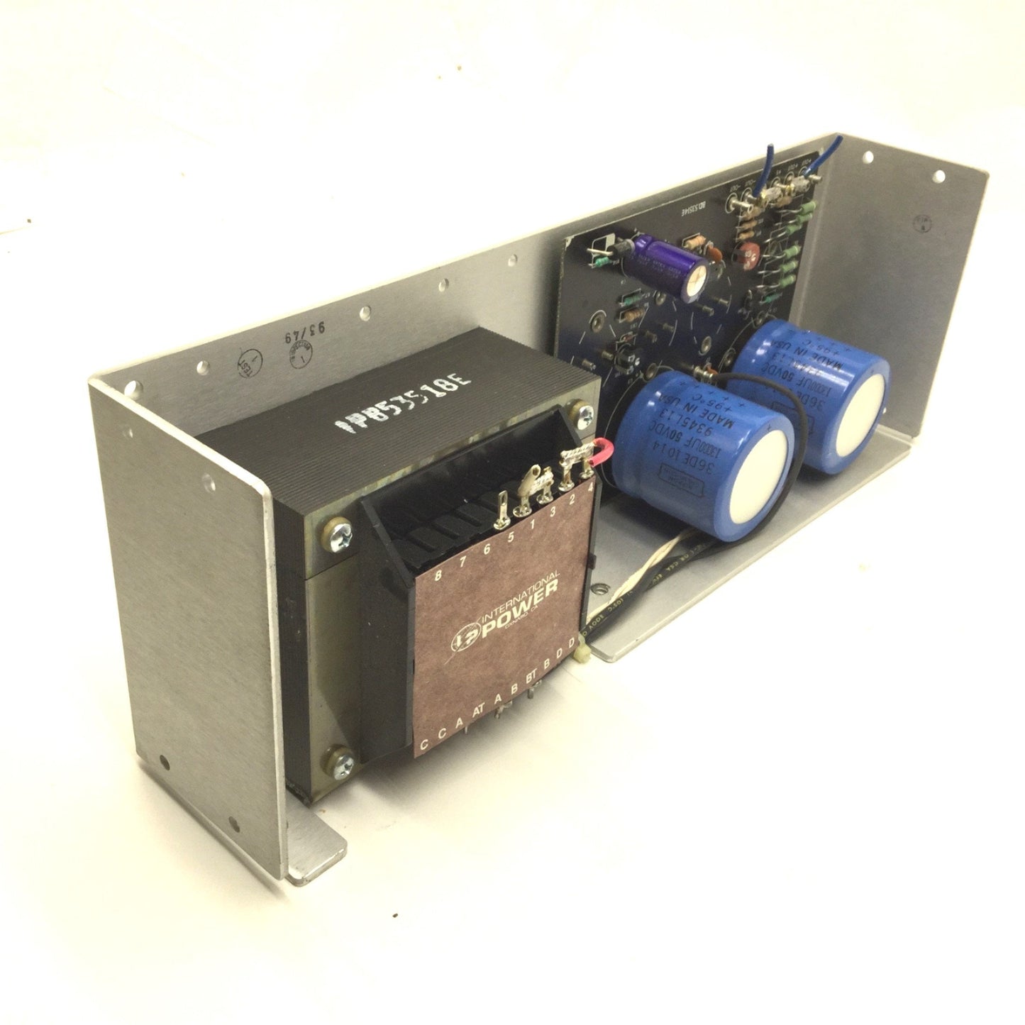 Used International Power IHE24-7.2 Power Supply In: 100/120/220/230/240VAC Out: 24VDC