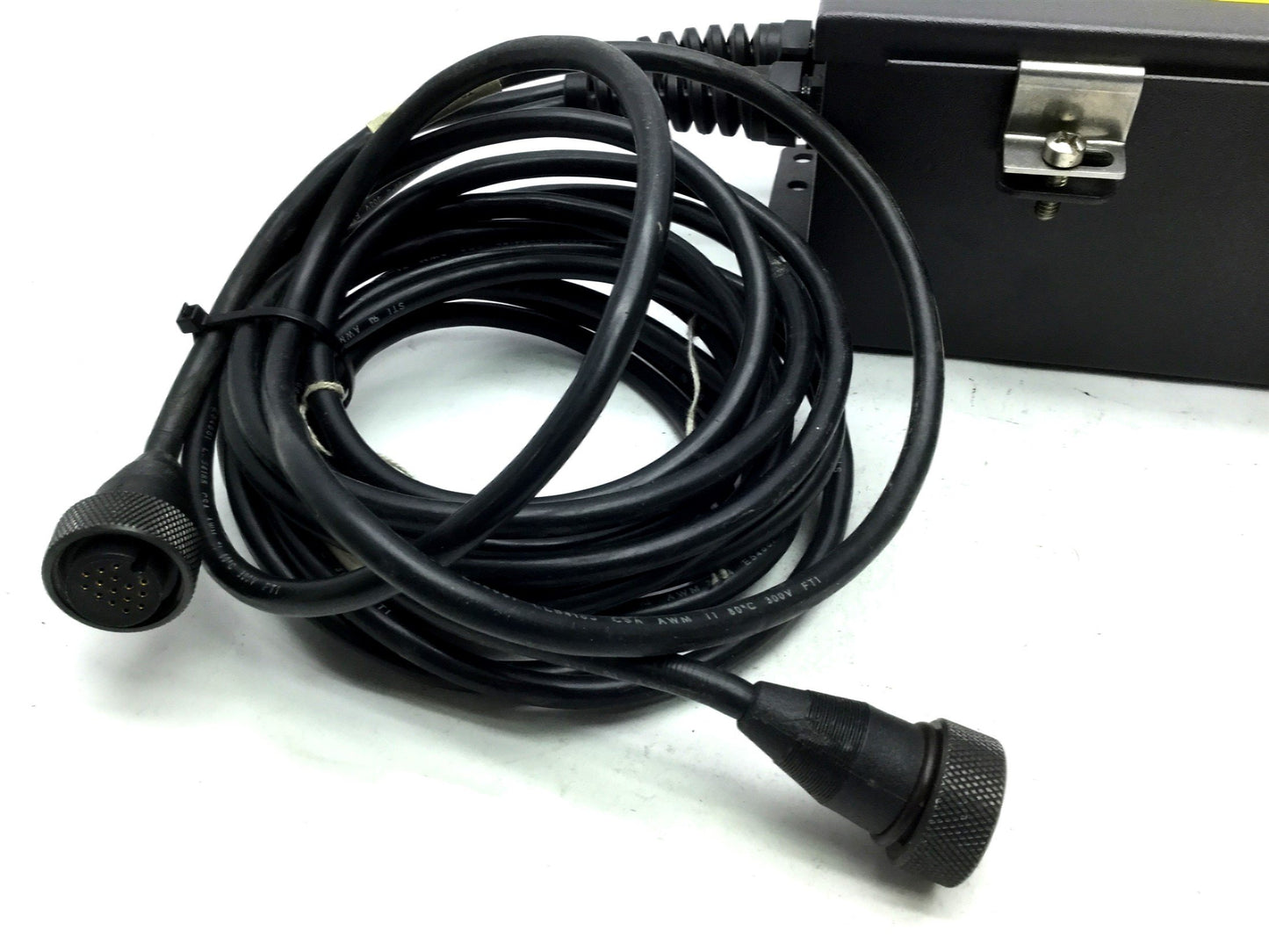 Used STI MiniSafe 42268-01 MS4304 Light Curtain Controller, 117VAC 0.2A, Beam: .5"
