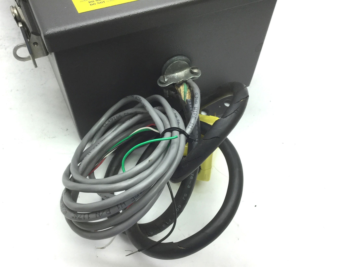 Used STI MiniSafe MS4304 42268-01 Light Curtain Controller, 117VAC 0.2A, Beam: .5"