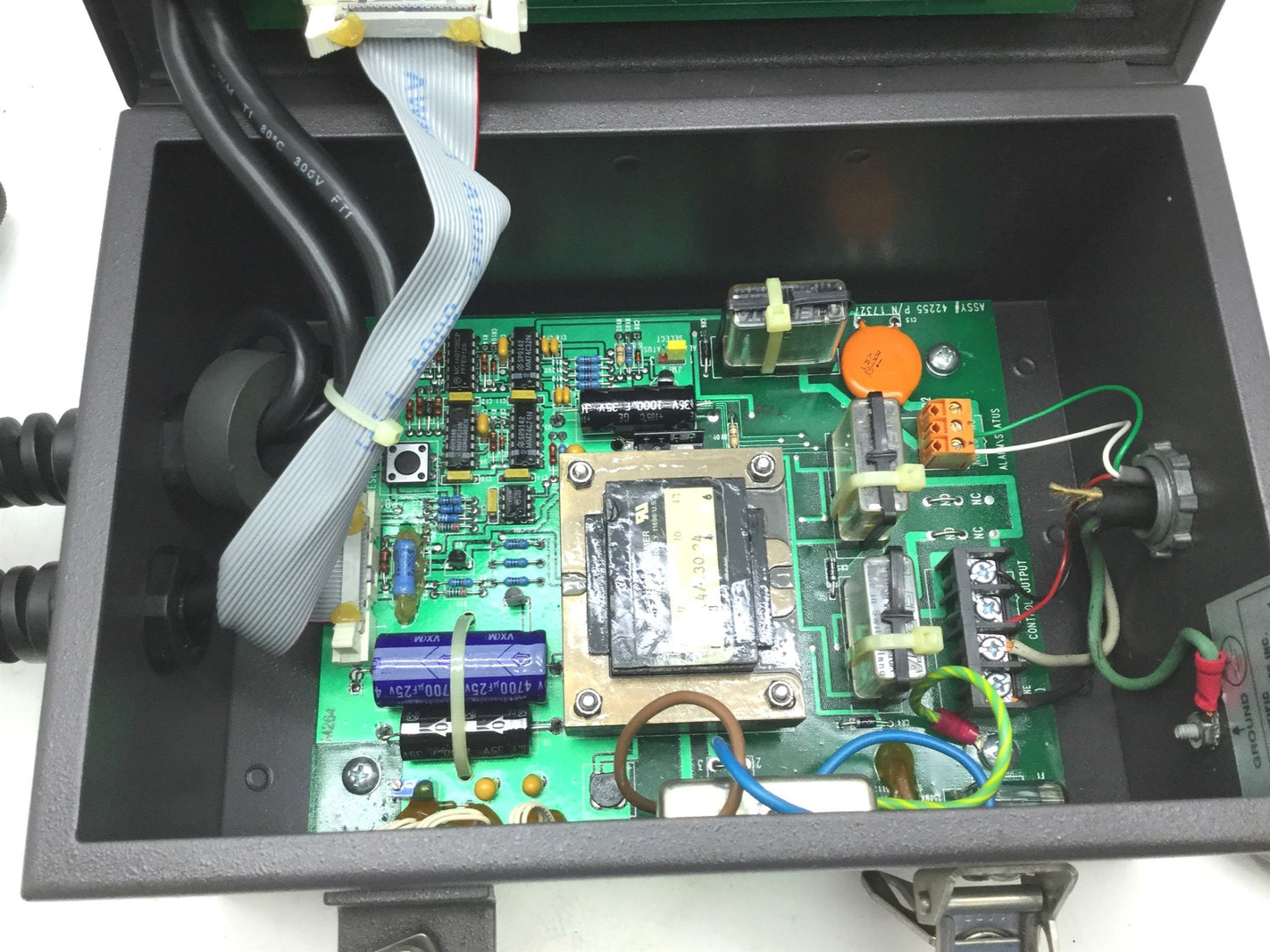 Used STI MiniSafe MS4304 42268-01 Light Curtain Controller, 117VAC 0.2A, Beam: .5"