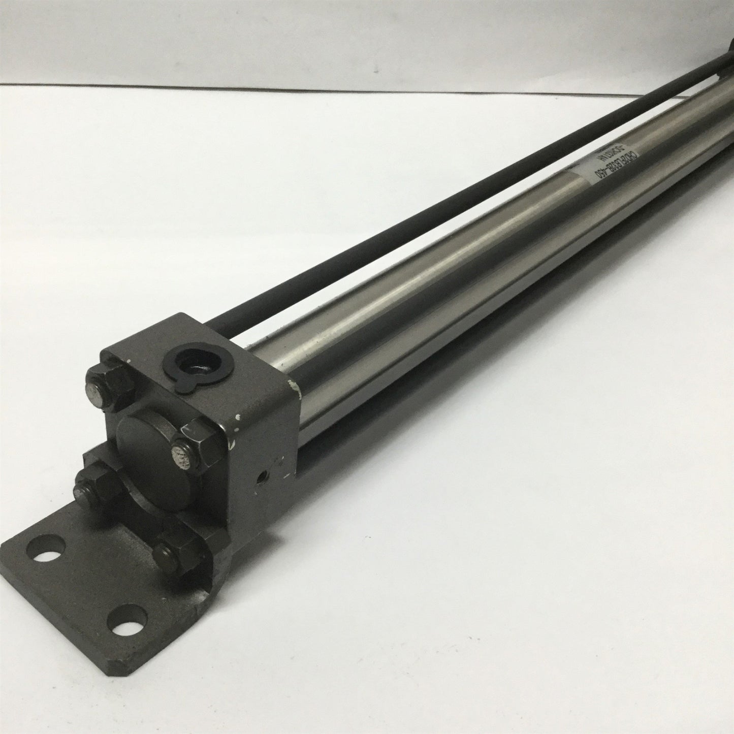 New – Open box SMC CHD2FLB32B-450 Hydraulic JIS Tie-Rod Cylinder 32mm Bore, 450mm Stroke, 7MPa