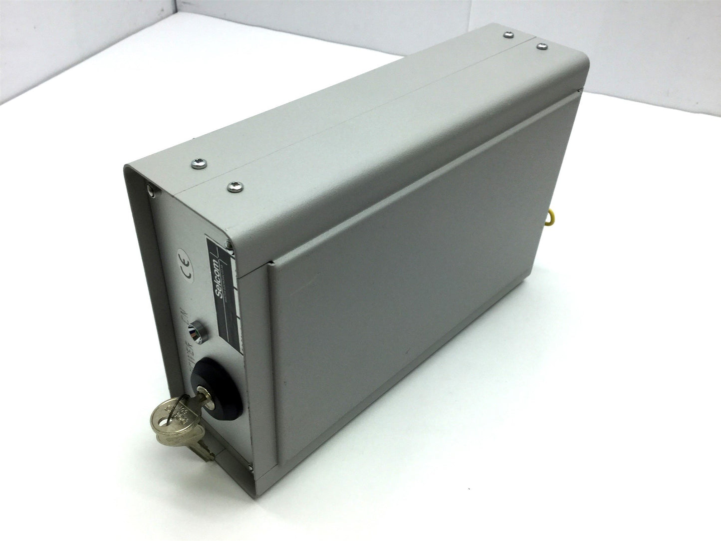 Used Selcom SLSPU Laser Power Supply, x4 DB-15, Out: 24VDC In: 110/230VAC No Feet