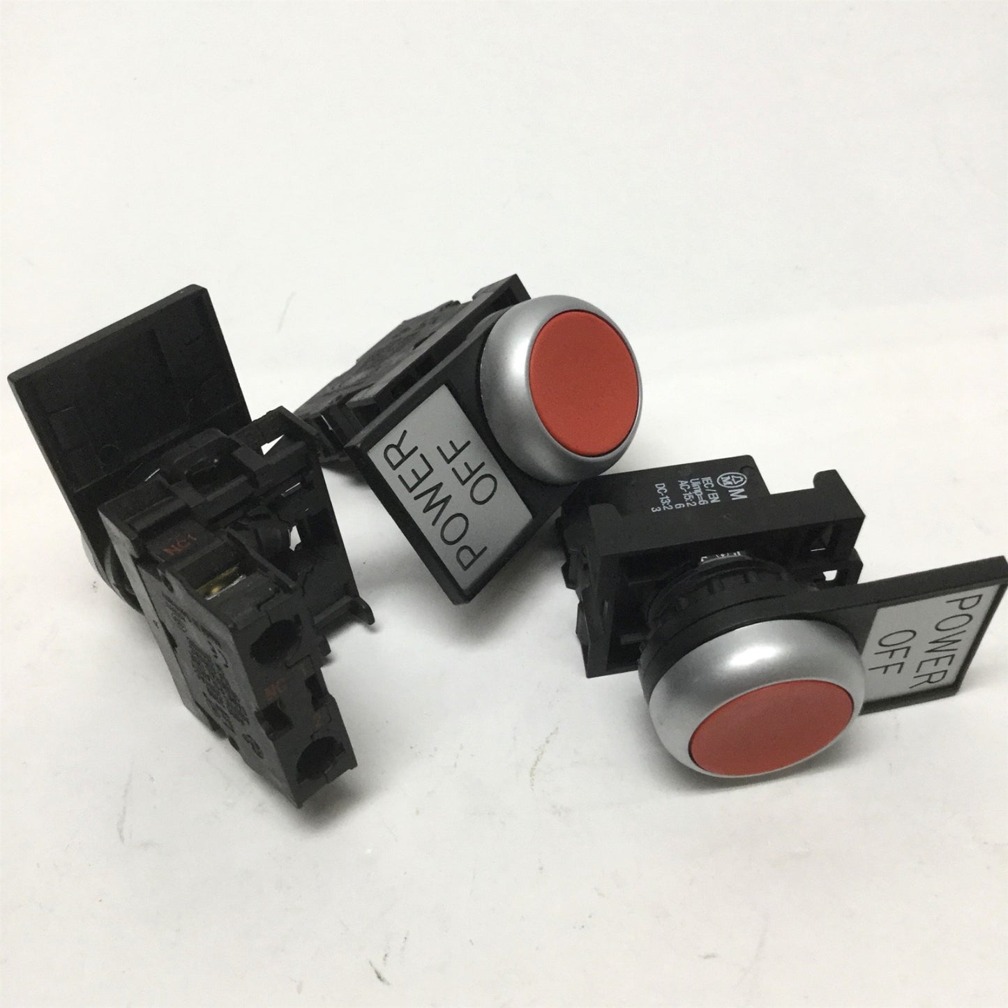 Used Lot of 3 Eaton Moeller Momentary Pushbuttons, Red, w/ M22-K01 Contact 600VAC 10A