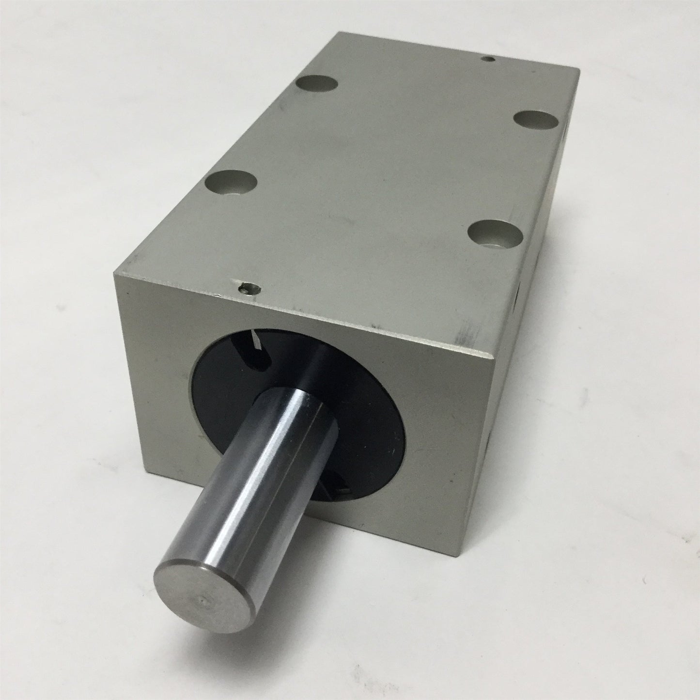 New – Open box Compact TCR40X35US 90° Rotary Right Twist Clamp Cylinder 35mm Stroke, 40mm Bore