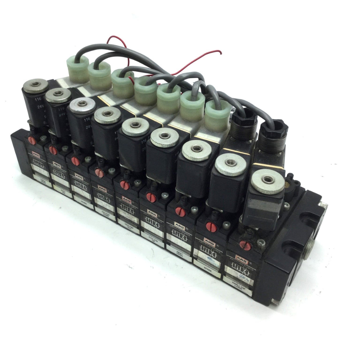 Used Lot of 9 Aro A222SS-024-D Solenoid Air Valve 2-Pos 4-Way 1/4 NPT 24VDC