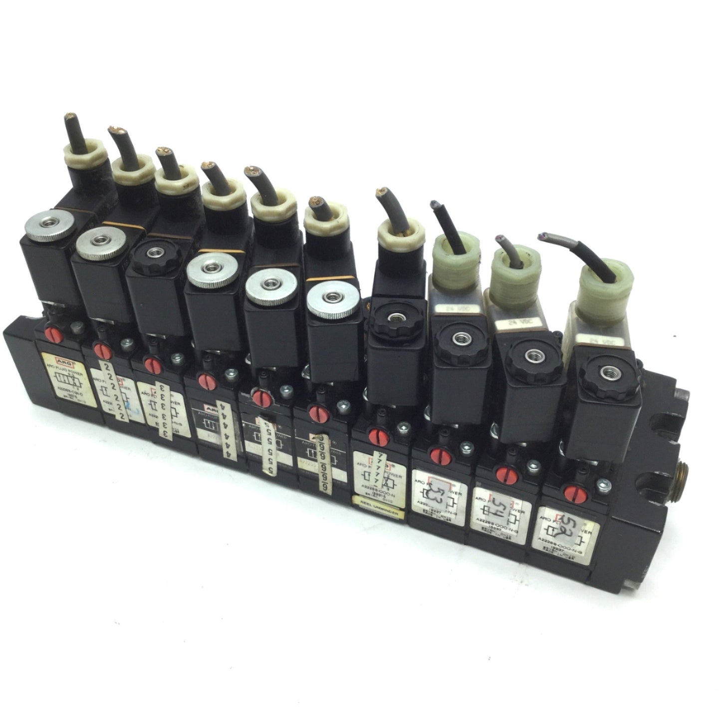 Used 9x Aro A222SS-024-D 1x A221SS-024 Solenoid Air Valve 2-Pos 4-Way 1/4 NPT 24VDC