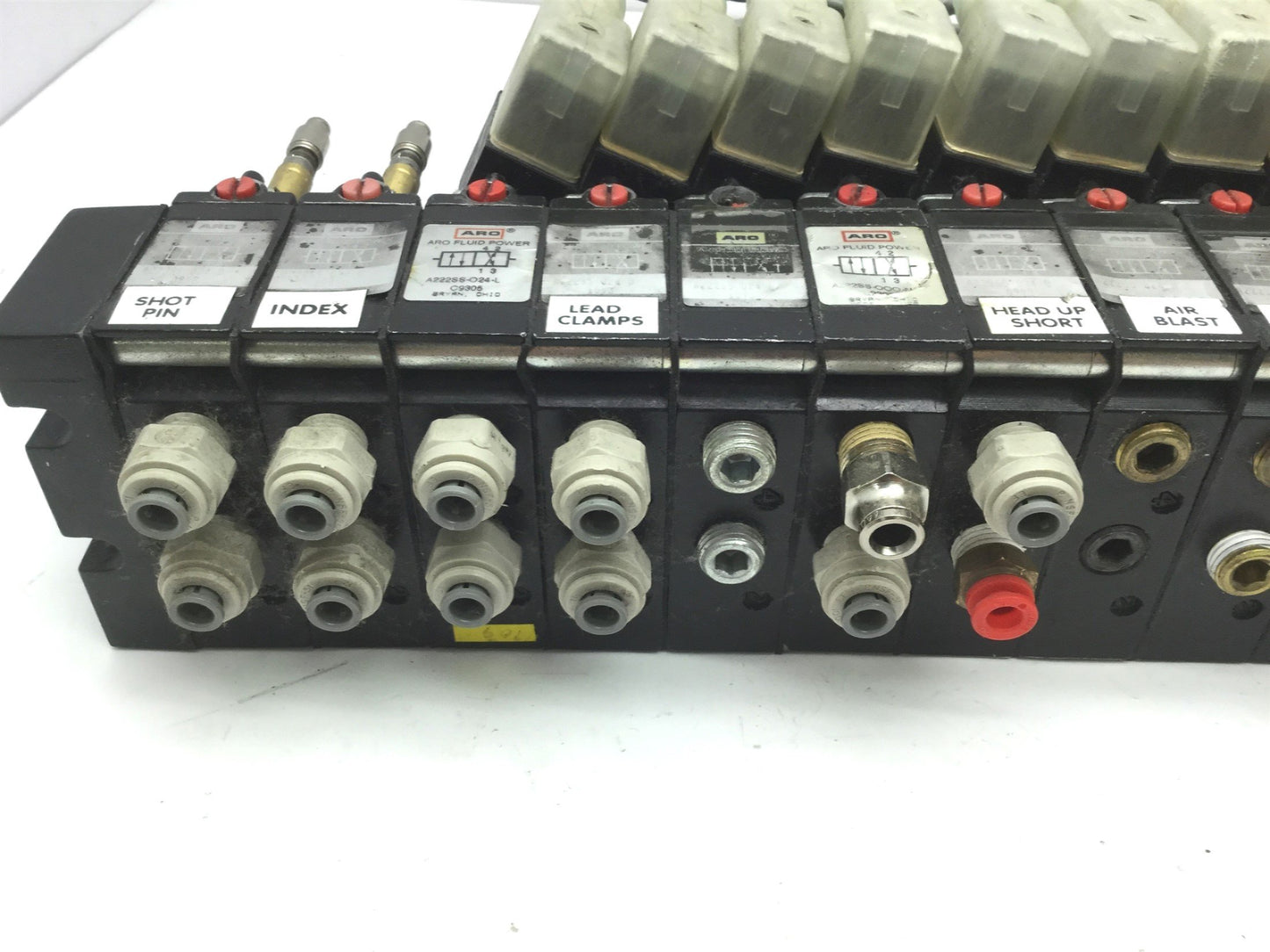 Used 12x Aro A222SS-024-D 2x A222SS-000 Solenoid Air Valve 2-Position 4-Way 1/4 NPT