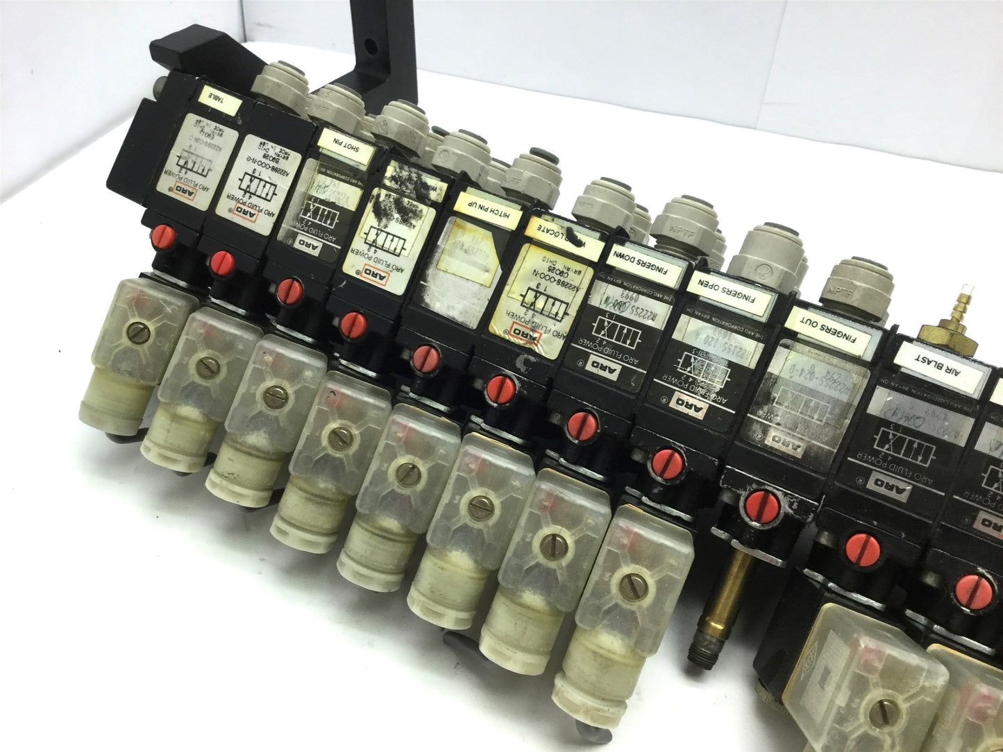 Used 16x Aro A222SS-024-D 1x A222SS-000 Solenoid Air Valve 2-Position 4-Way 1/4 NPT