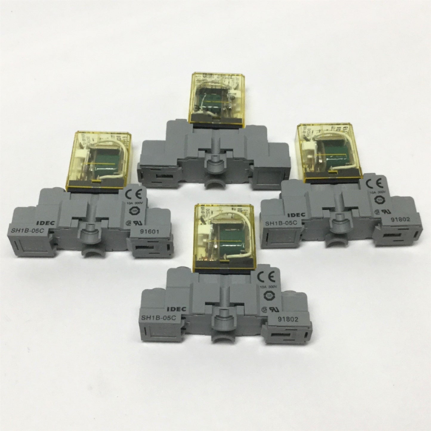 Used Lot of 4 Idec RH1B-UL Miniature Ice-Cube 10A Relays 24VDC Coil w/Socket SH1B-05C