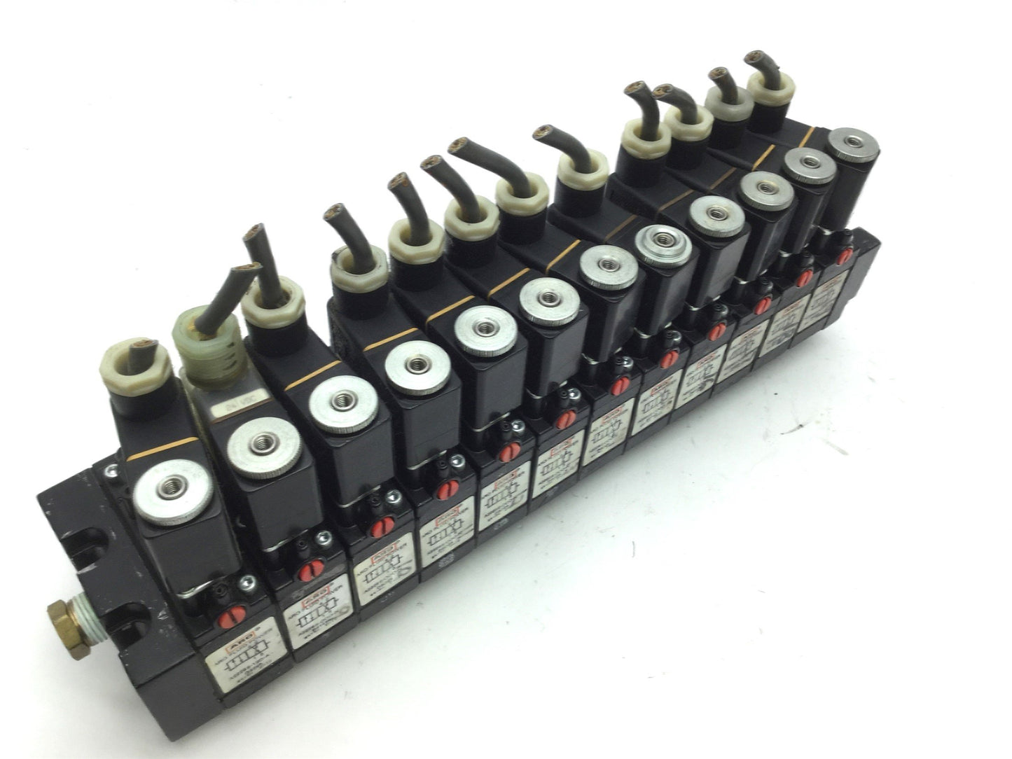 Used Lot of 12 Aro A222SS-024-D Solenoid Air Valve, 2-Position 4-Way, 1/4 NPT 24VDC