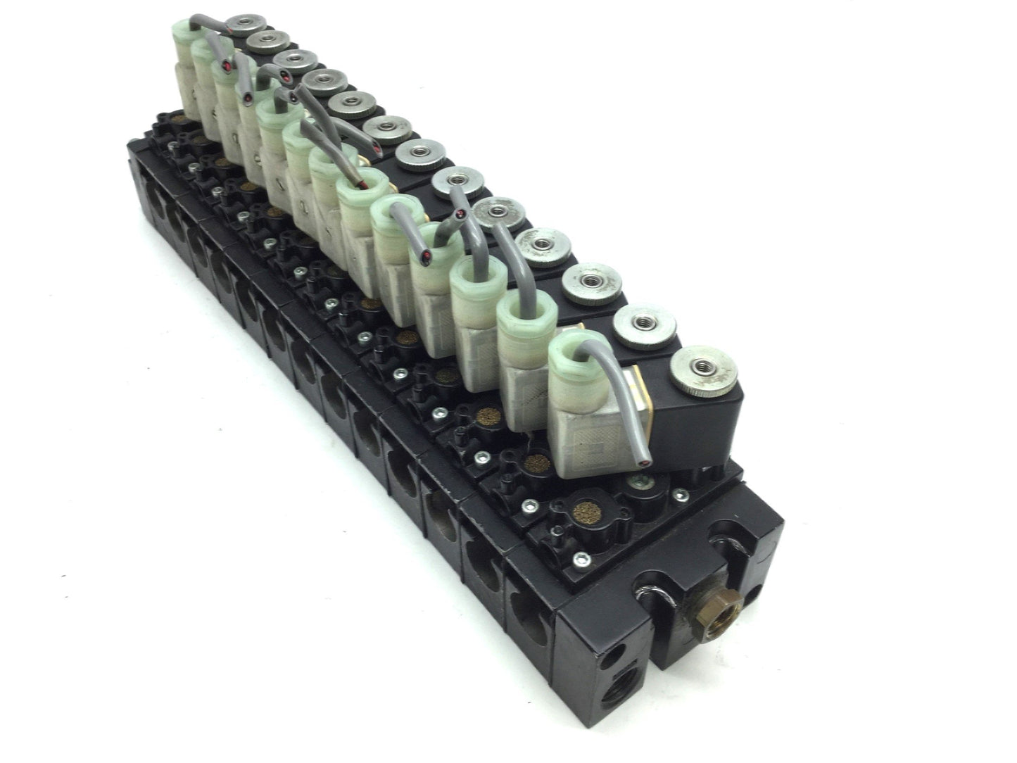 Used 12x Aro A222SS-024-D 1x A221SS-024 Solenoid Air Valve 2-Pos 4-Way 1/4 NPT 24VDC