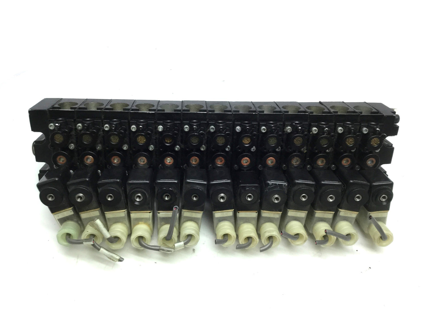 Used 2x Aro A222SS-024-D 11x A221SS-024 Solenoid Air Valve 2-Pos 4-Way 1/4 NPT 24V