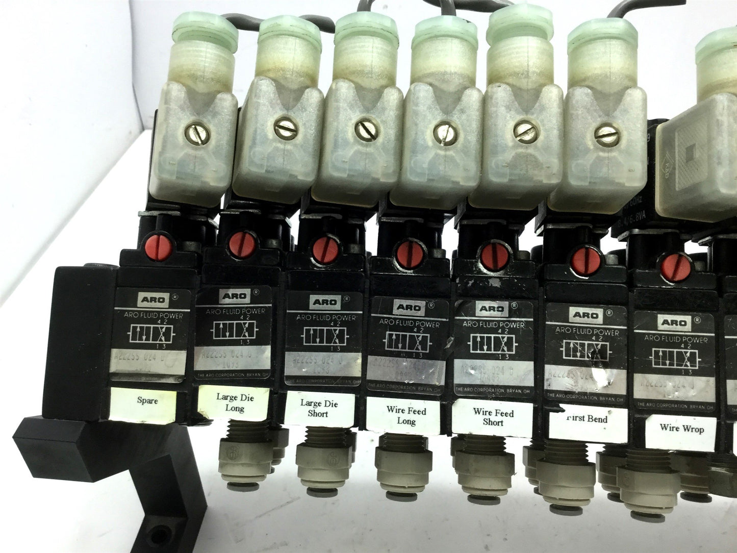 Used Lot of 13 Aro A222SS-024-D Solenoid Air Valves 2-Pos 4-Way 1/4 NPT 24VDC