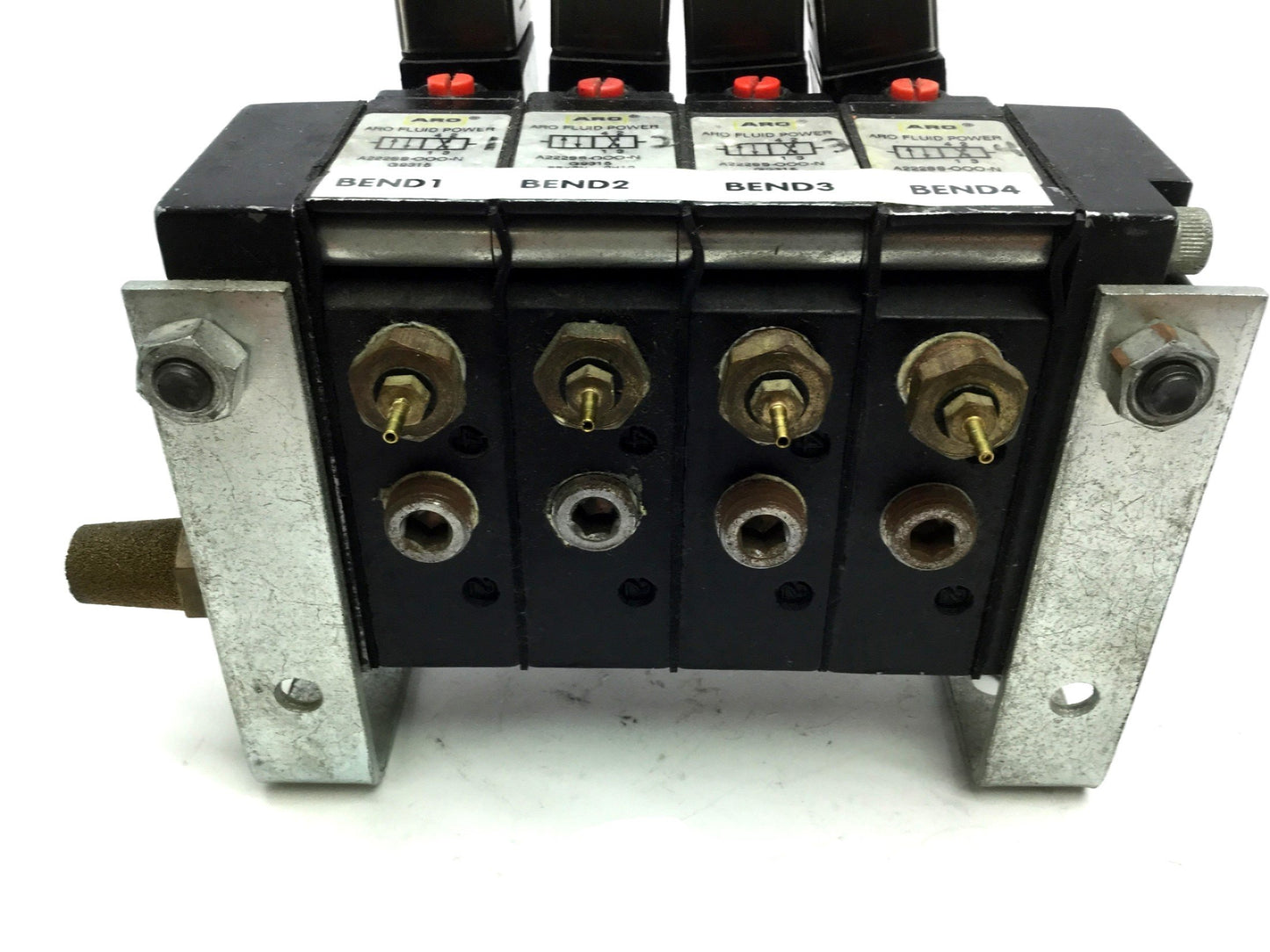 Used Lot of 4 Aro A222SS-024-D Solenoid Air Valve, 2-Position 4-Way, 1/4 NPT, 24V DC