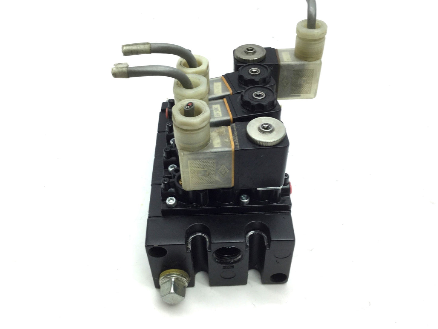 Used 3x Aro A222SS Solenoid Air Valve 2-Pos 4-Way 24VDC, 1x A222SP Pilot Return