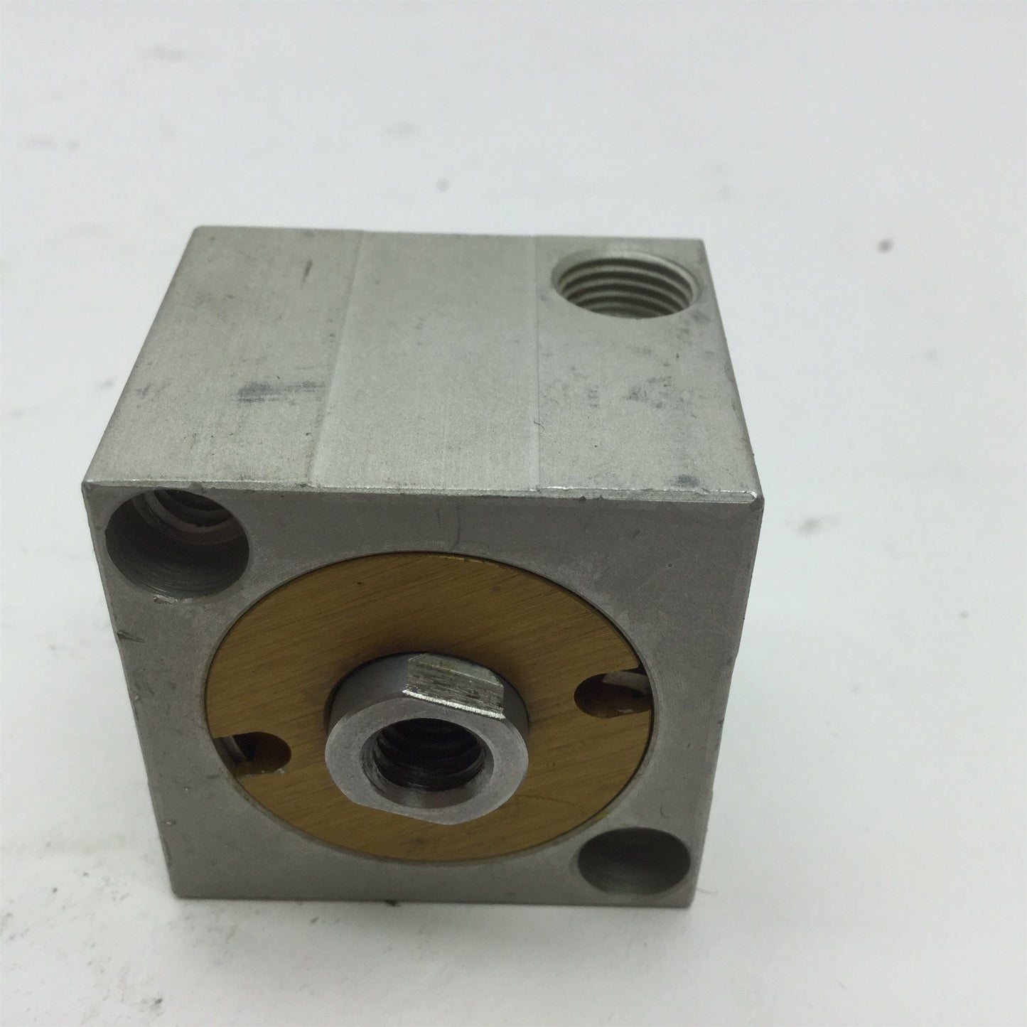 Used Compact SD118X58 Pneumatic Cylinder, 1/8" NPT Travel: 0.625"