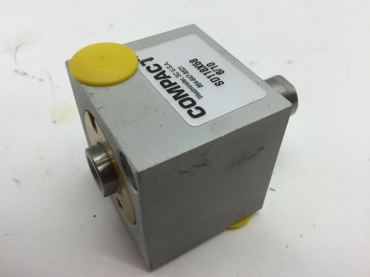 Used Compact SD118X58 Pneumatic Cylinder, 1/8" NPT, Travel: 0.625"