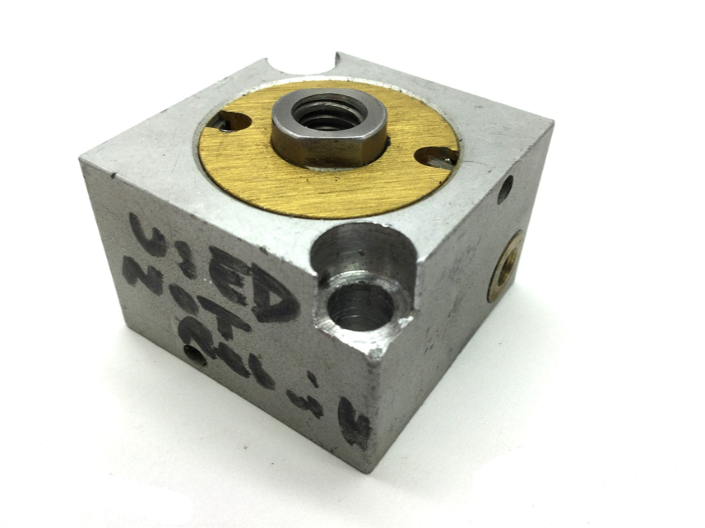 Used Compact S118X14 Pneumatic Cylinder, 10-32UNF, Travel: 0.25", Bore 1-1/8"