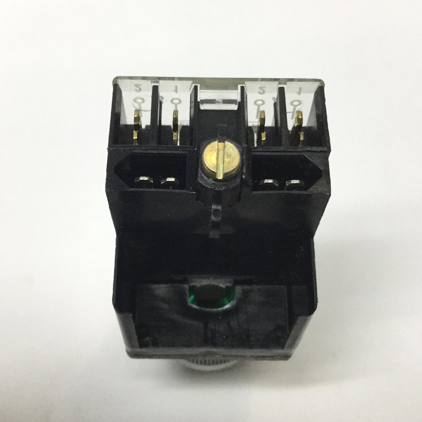 Used Allen Bradley 800MR-QAL24 Illuminated Lighted Pushbutton, Green, 24V w/800M-XA2