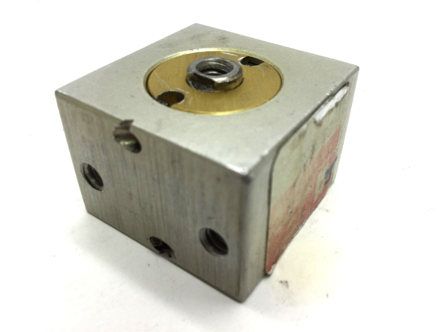 Used Compact B34X18 Pneumatic Cylinder, 10-32UNF, Bore 0.75", Travel 0.125"