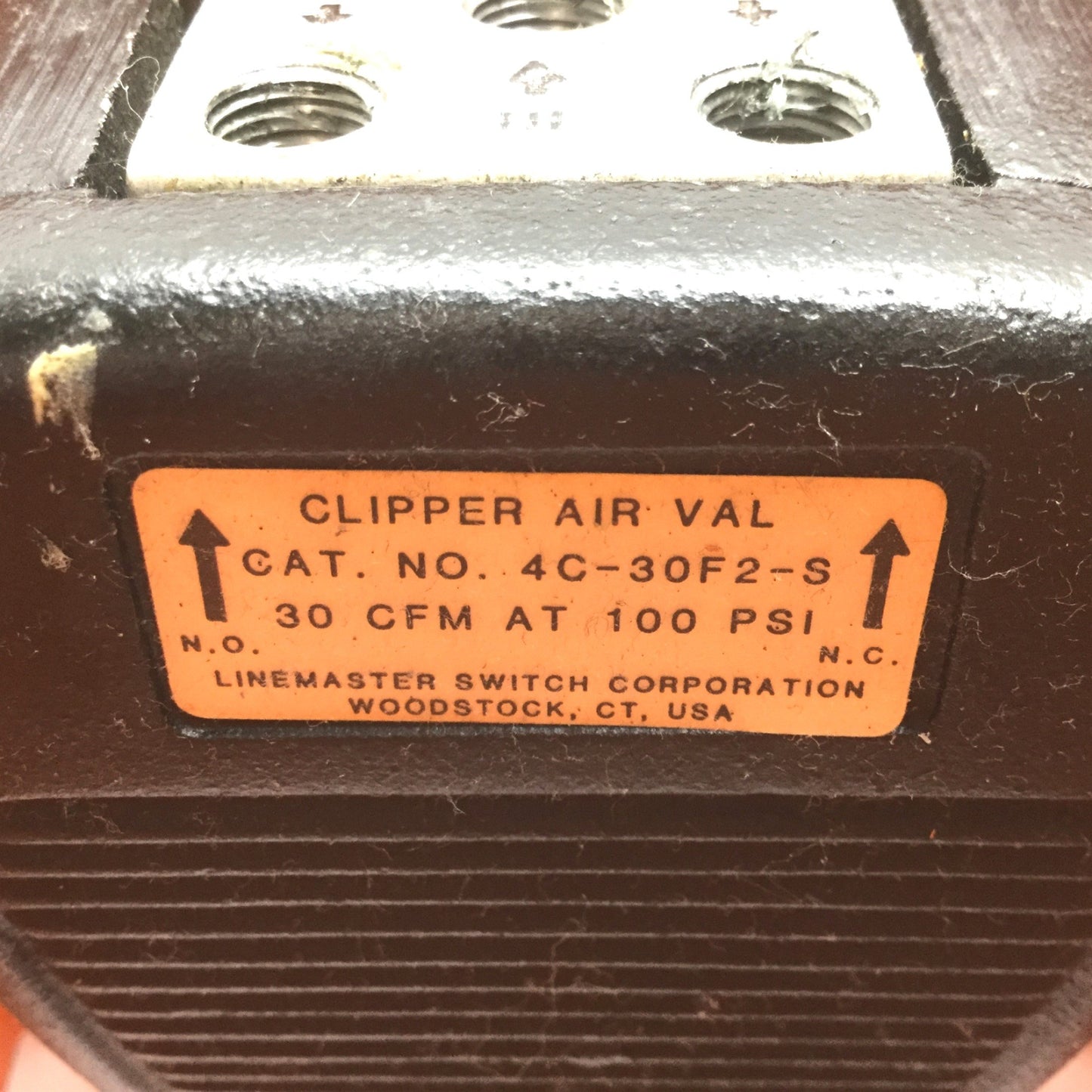 Used Linemaster 4C-30F2-S Pneumatic Foot Valve W/ 522-B14 Guard, 30CFM at 100psi
