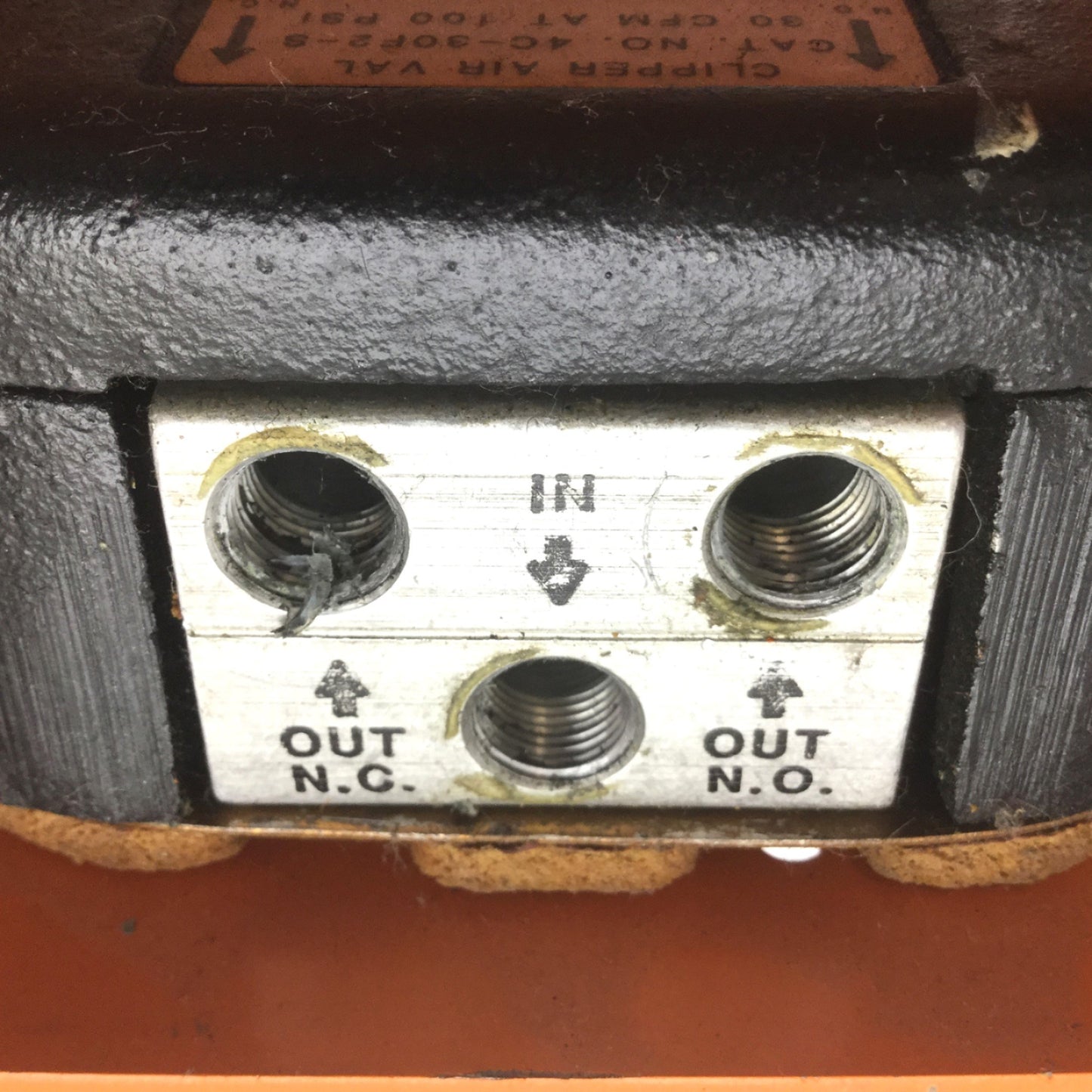 Used Linemaster 4C-30F2-S Pneumatic Foot Valve W/ 522-B14 Guard, 30CFM at 100psi