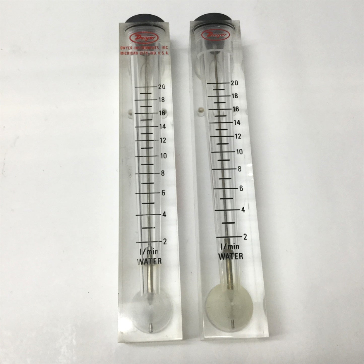 Used Lot of 2 Dwyer VFC-151 Visi-Float Water Flowmeter 2-20L/min H2O, *1-3/8 Thread*