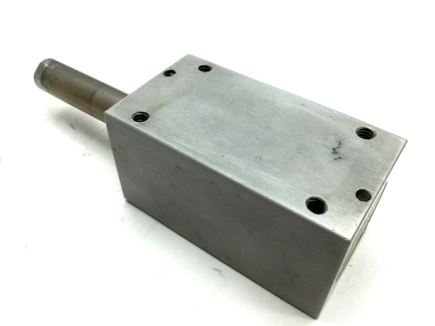 Used Compact B118X2 Pneumatic Cylinder, 1/8 NPT, Travel: 2", Bore 1-1/8"