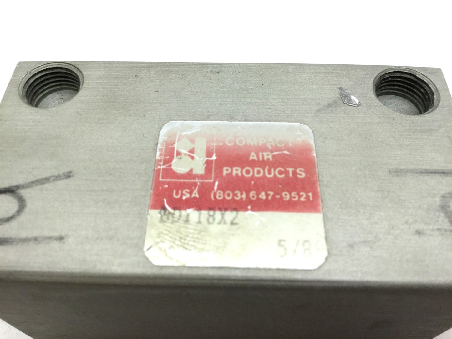 Used Compact BD118X2 Pneumatic Double End Cylinder, 1/8 NPT, Travel: 2", Bore 1-1/8"