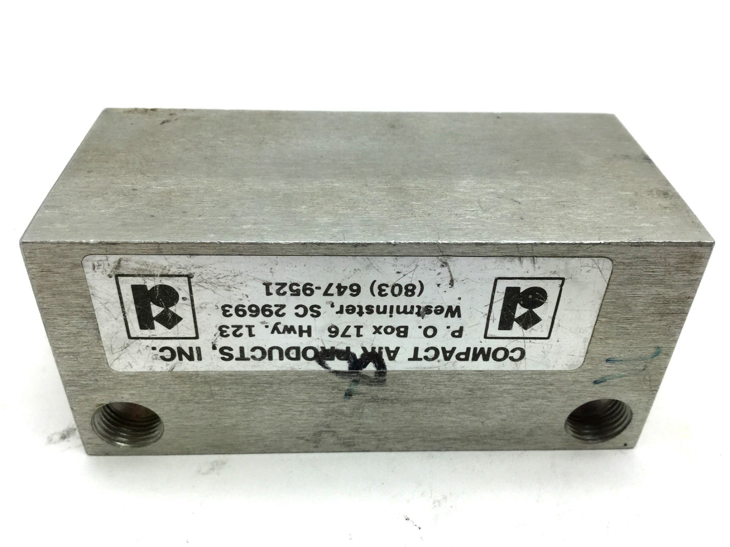 Used Compact B118X212 Pneumatic Cylinder, 1/8 NPT, Travel: 2.5", Bore 1-1/8"
