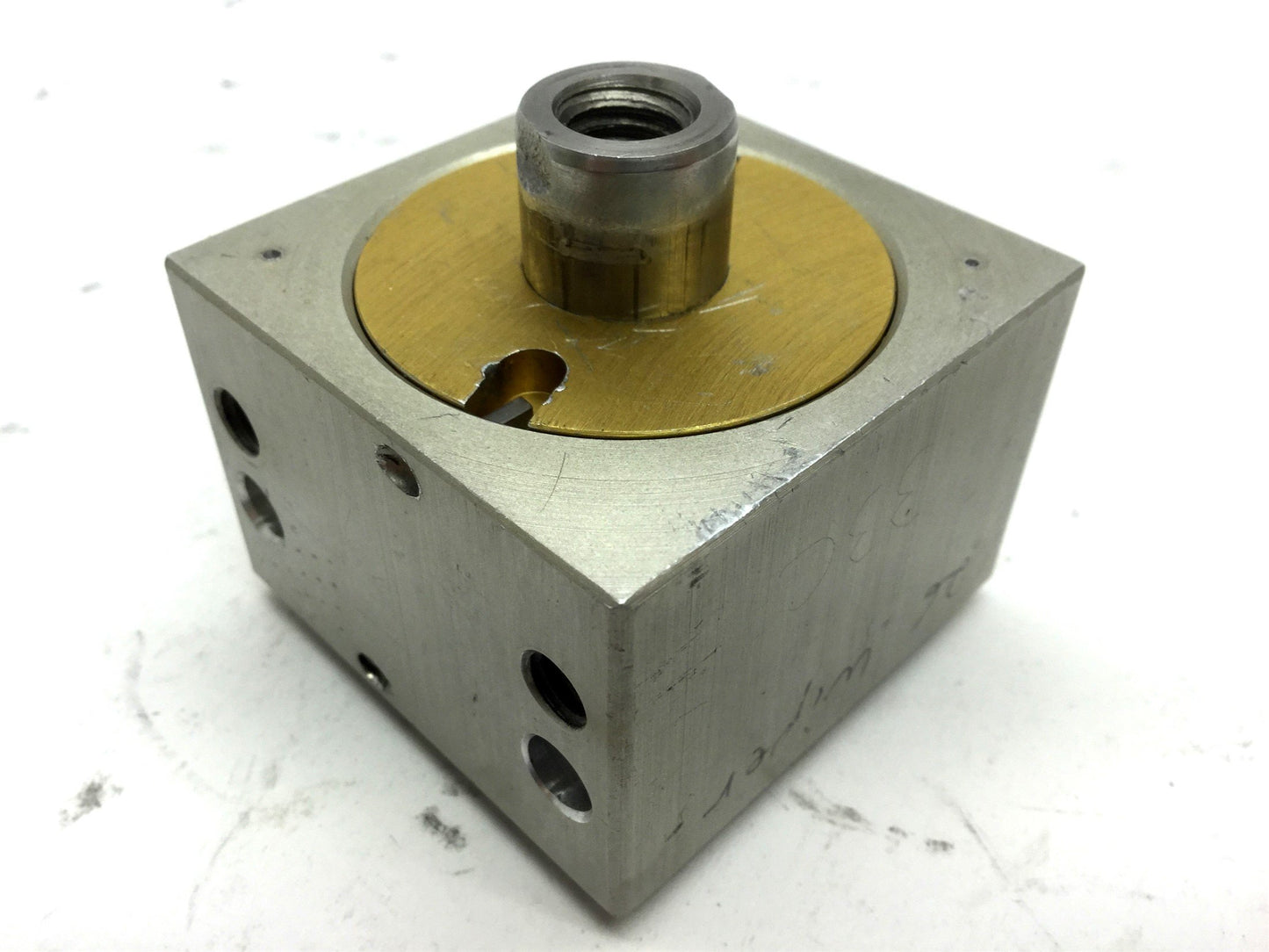 Used Compact BD158X38 Pneumatic Cylinder Ports: 1/8" NPT, Bore: 1.625", Stroke: 3/8"